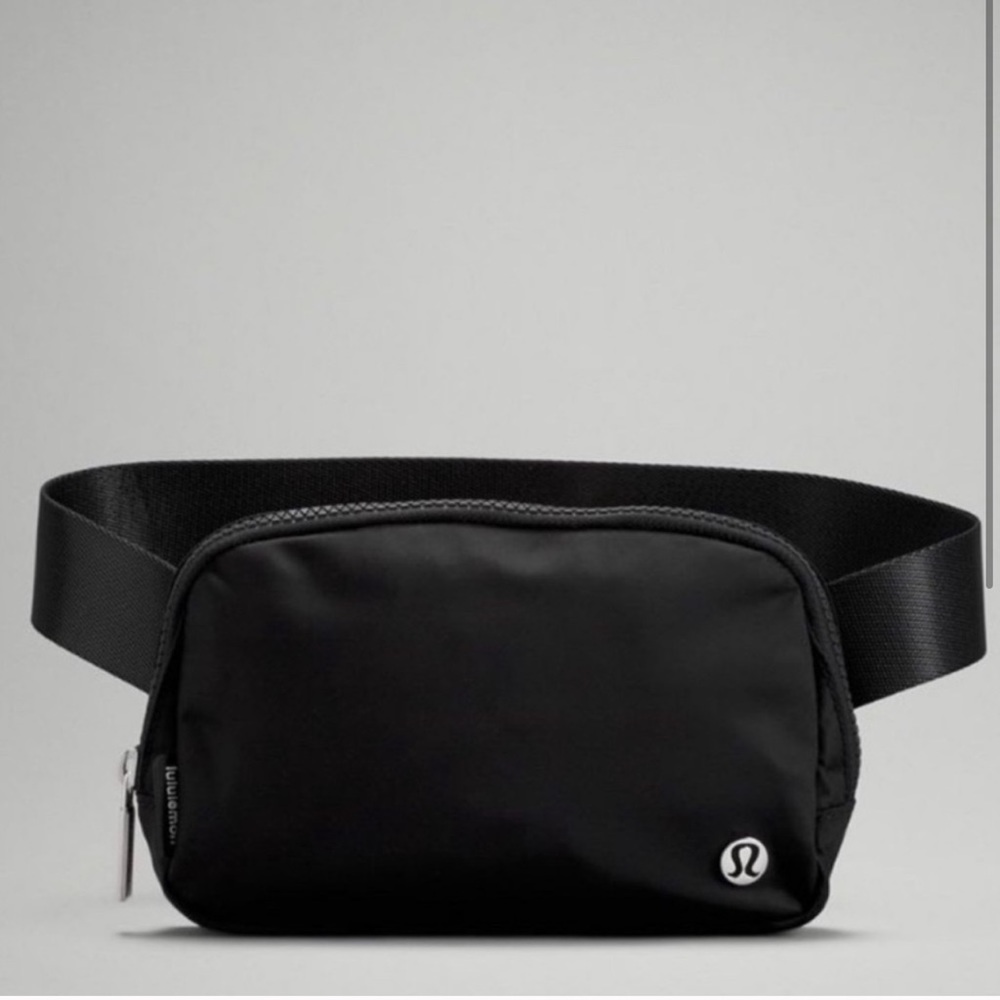 Lululemon Black Everywhere Belt Bag